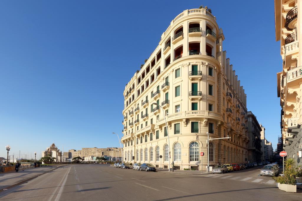 Eurostars Hotel Excelsior Naples Exterior photo