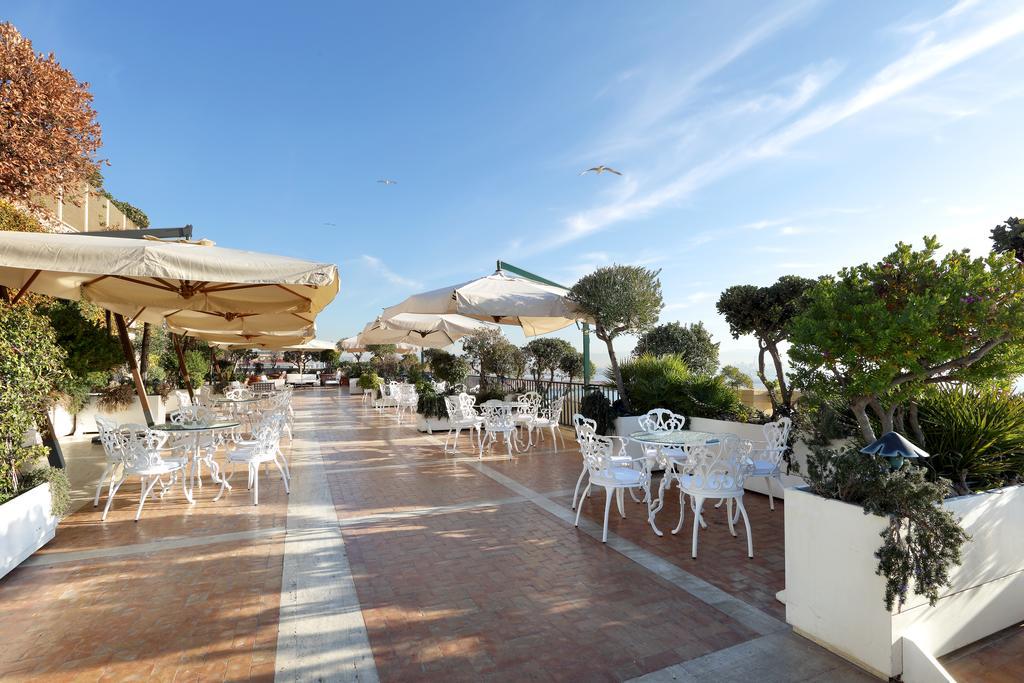 Eurostars Hotel Excelsior Naples Exterior photo